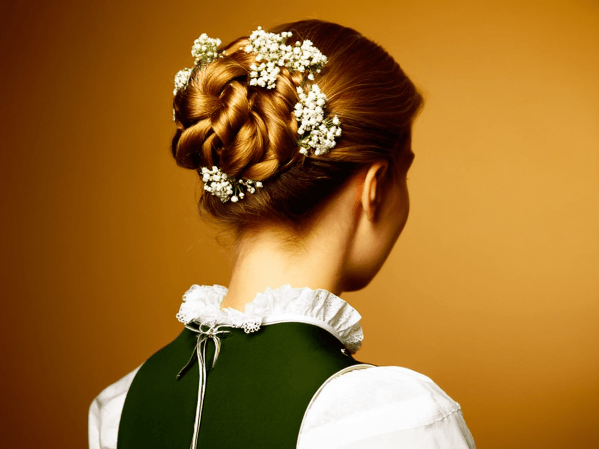 Dirndl Frisuren: Dutt, Zopf und Flechtfrisur für jede Haarlänge - Dirndl.com