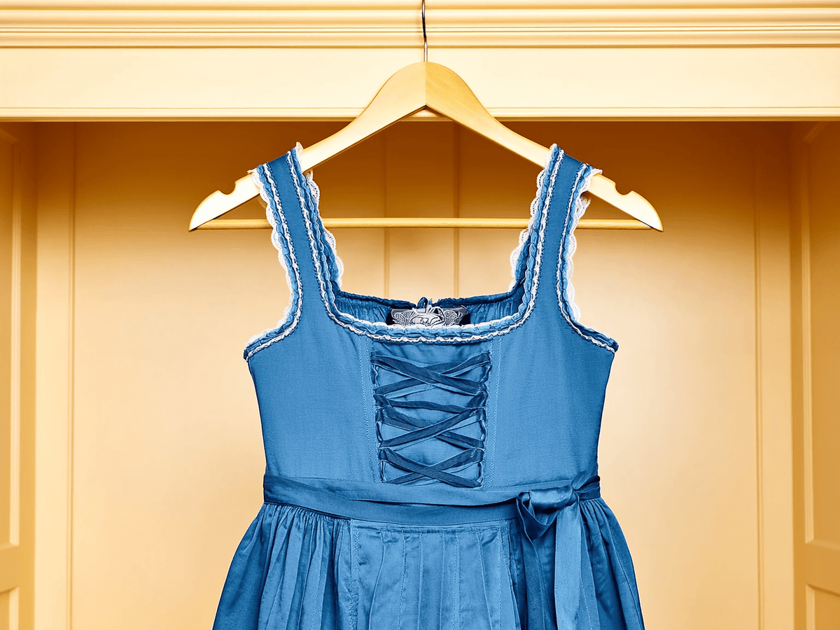 Dirndl aufbewahren: So lagerst du dein Dirndl richtig - Dirndl.com