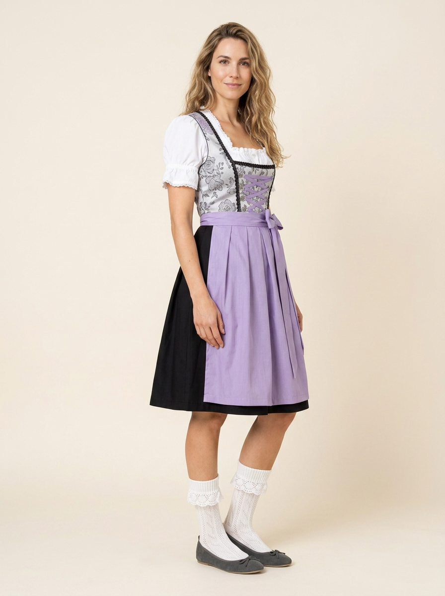 Dirndl Set Christina seitlich Dreiviertelansicht