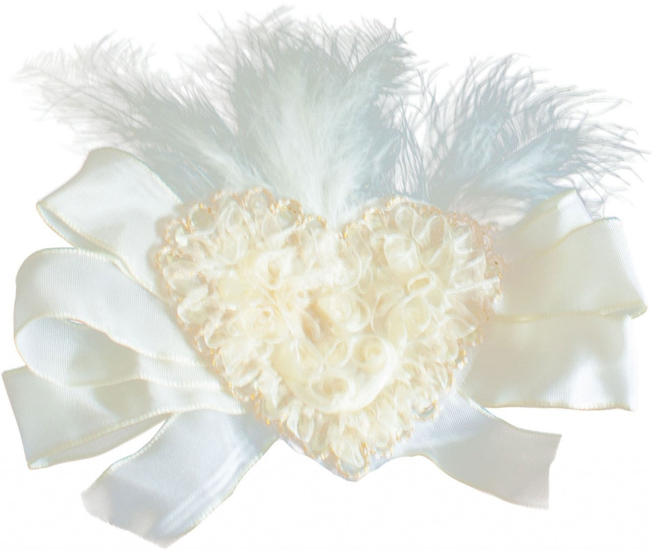 Traditional heart brooch cream  