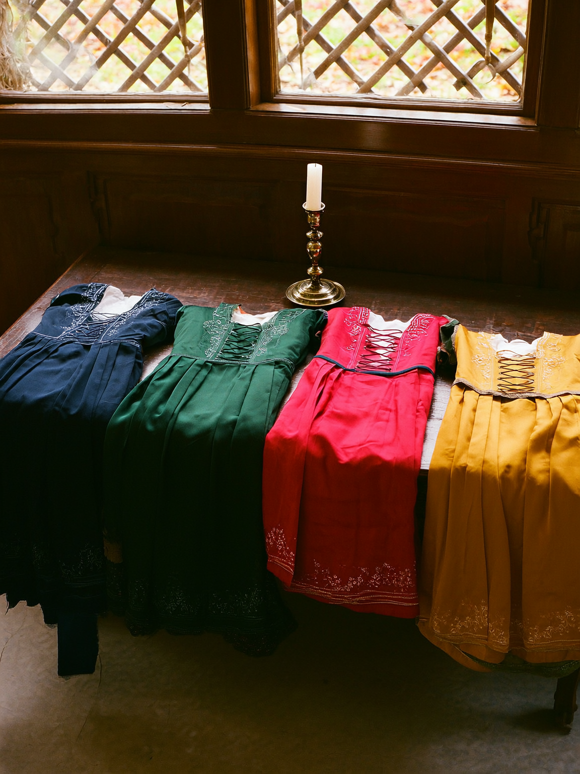 Dirndl Wasen Farben Stillife